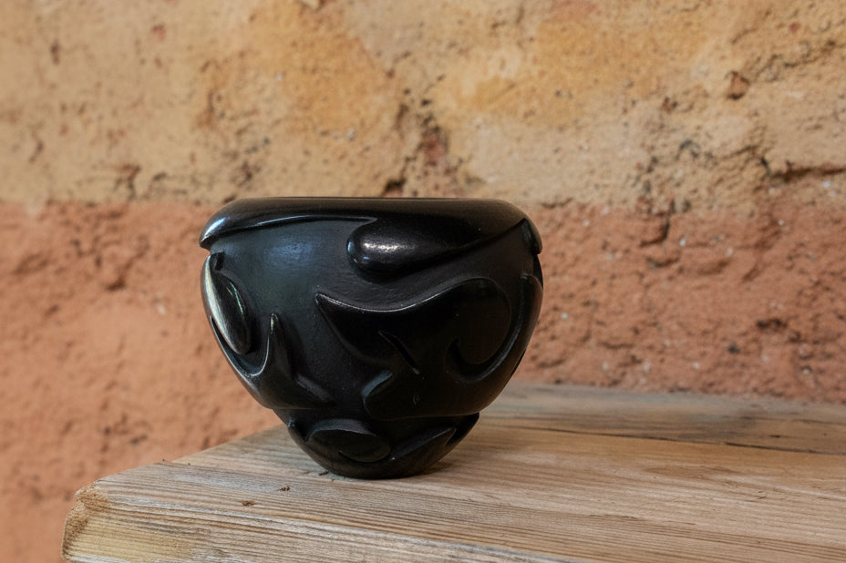 Santa Clara Pueblo Victor Eckleberry 1993 Pottery