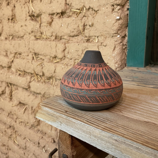 CiBilly Navajo Vase