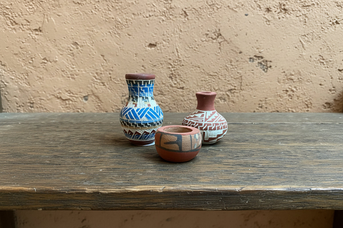 Navajo Vases & Pots “Sam Sol Dine”