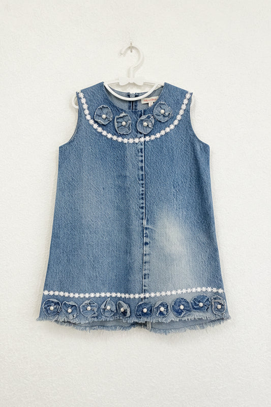 “Pearla” w Lace size 6/7 Dress