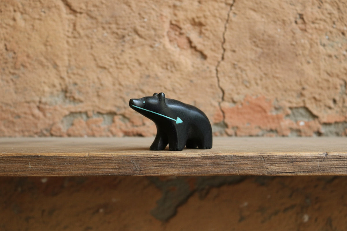 Zuni Heartland Bear Fetish